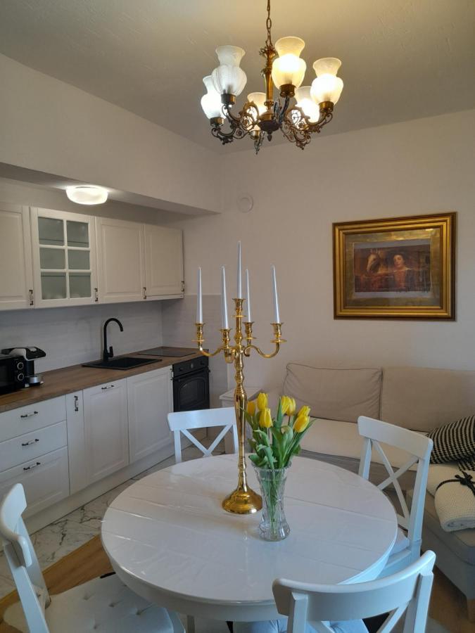 Apartments Franka ซาโมบอร์ ภายนอก รูปภาพ